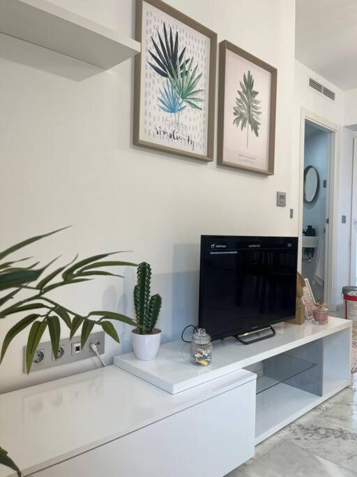 Love Rent4 Malaga Lyli Torremolinos Esterno foto