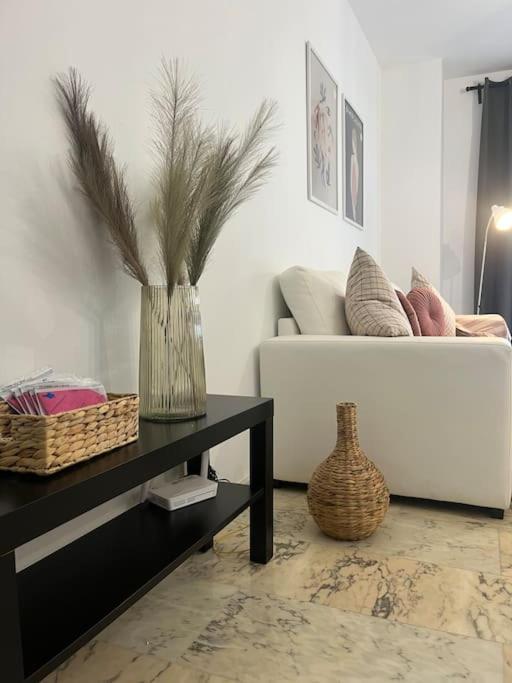 Love Rent4 Malaga Lyli Torremolinos Esterno foto