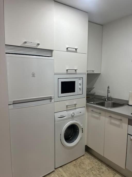 Love Rent4 Malaga Lyli Torremolinos Esterno foto