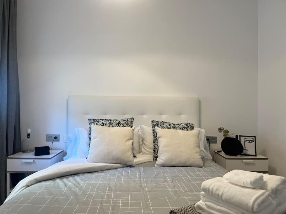 Love Rent4 Malaga Lyli Torremolinos Esterno foto